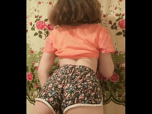 ❤️ Seksikas noor beib strippib oma pükse kaamera ees ära ❤ Just porn at us ☑